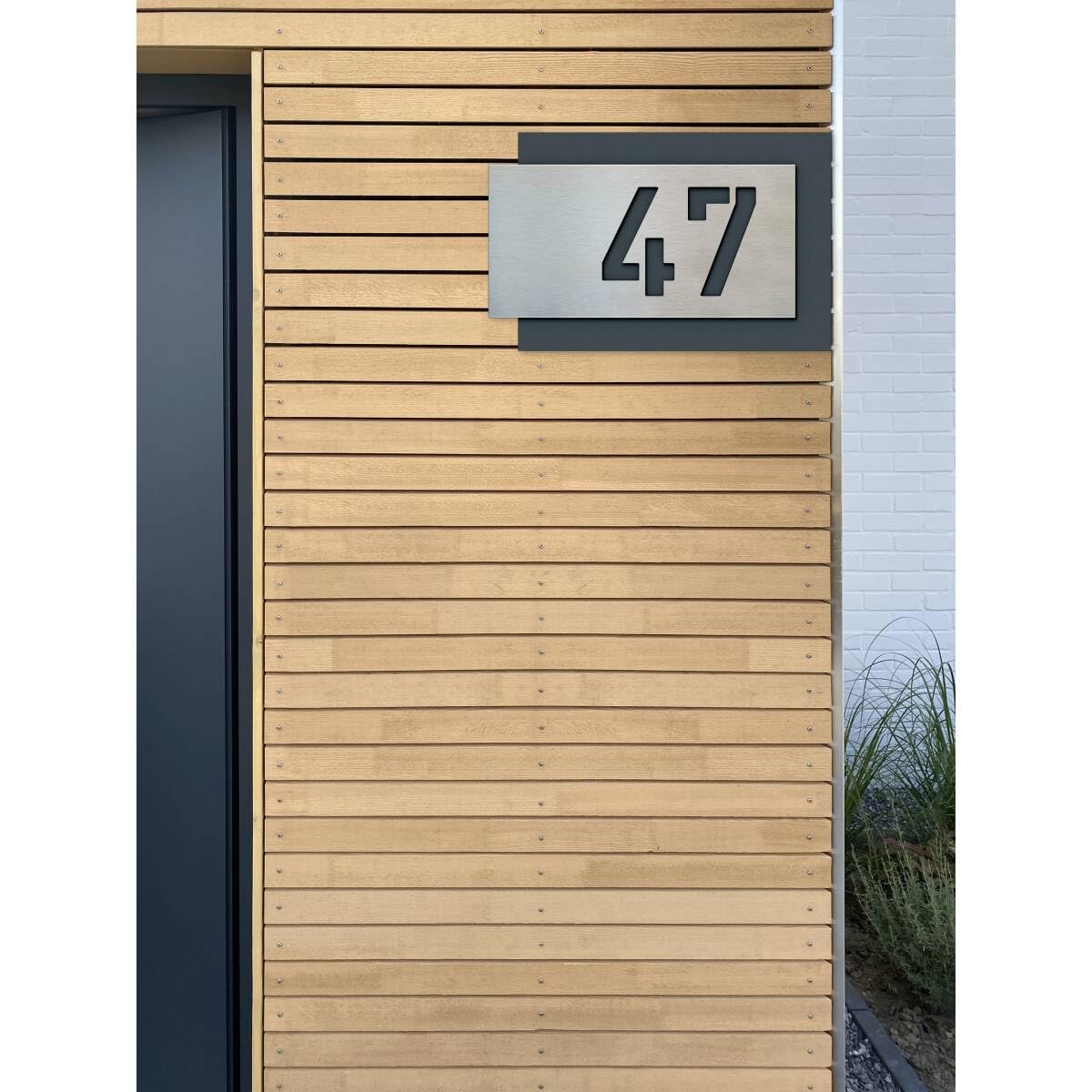 Metzler número de casa en acero inoxidable, placa personalizada en antracita, cartel con número, acero V2A, resistente a arañazos, efecto 3D, Made in Germany, tamaño: 600 x 400 mm