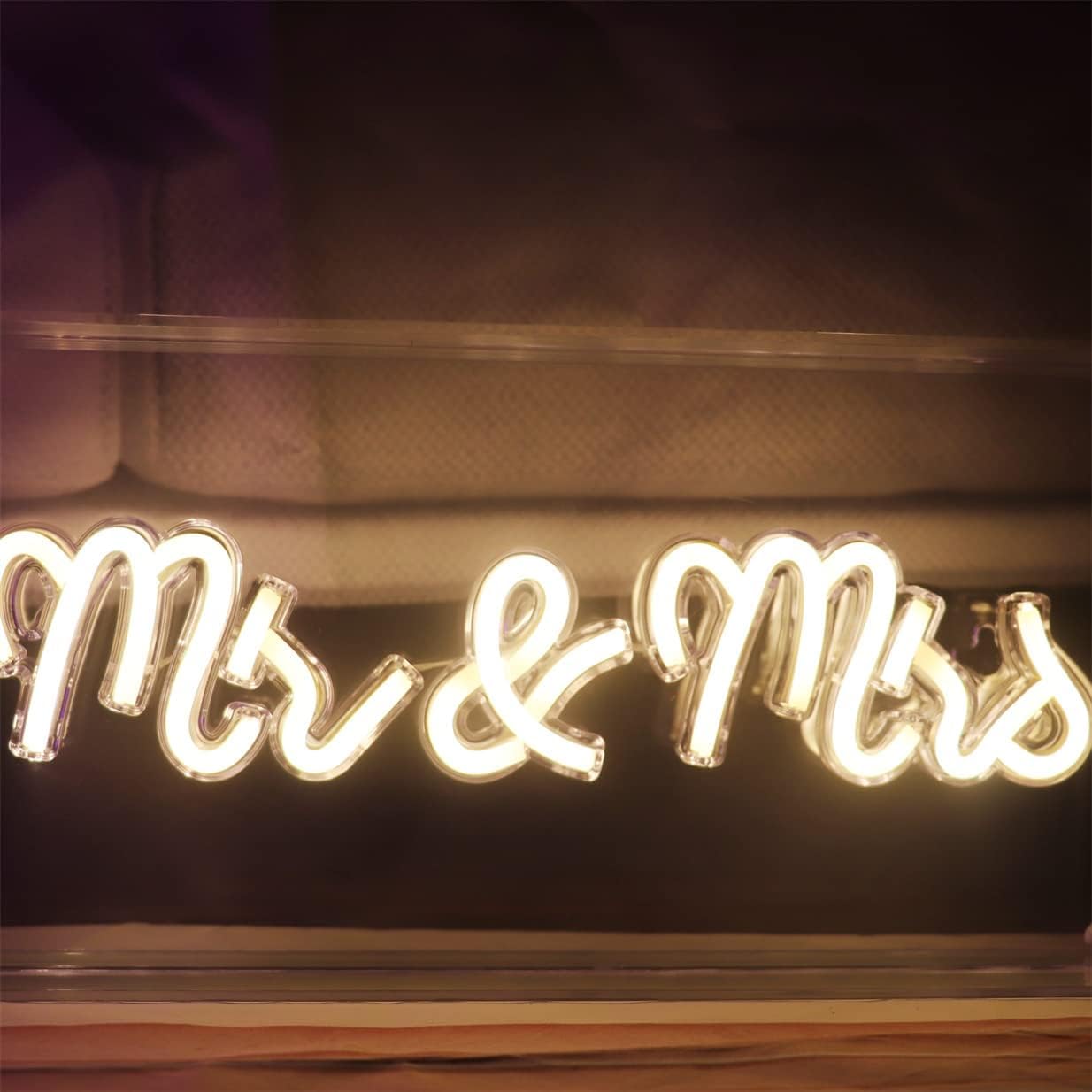 VVWV Mr and Mrs Neon Sign LED Strip for Home Bedroom Wall Decoration (16 Inch)