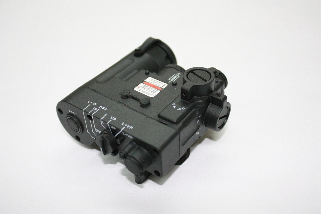 Amazon | Element DBAL D2タイプ フラッシュライト BK | モデル