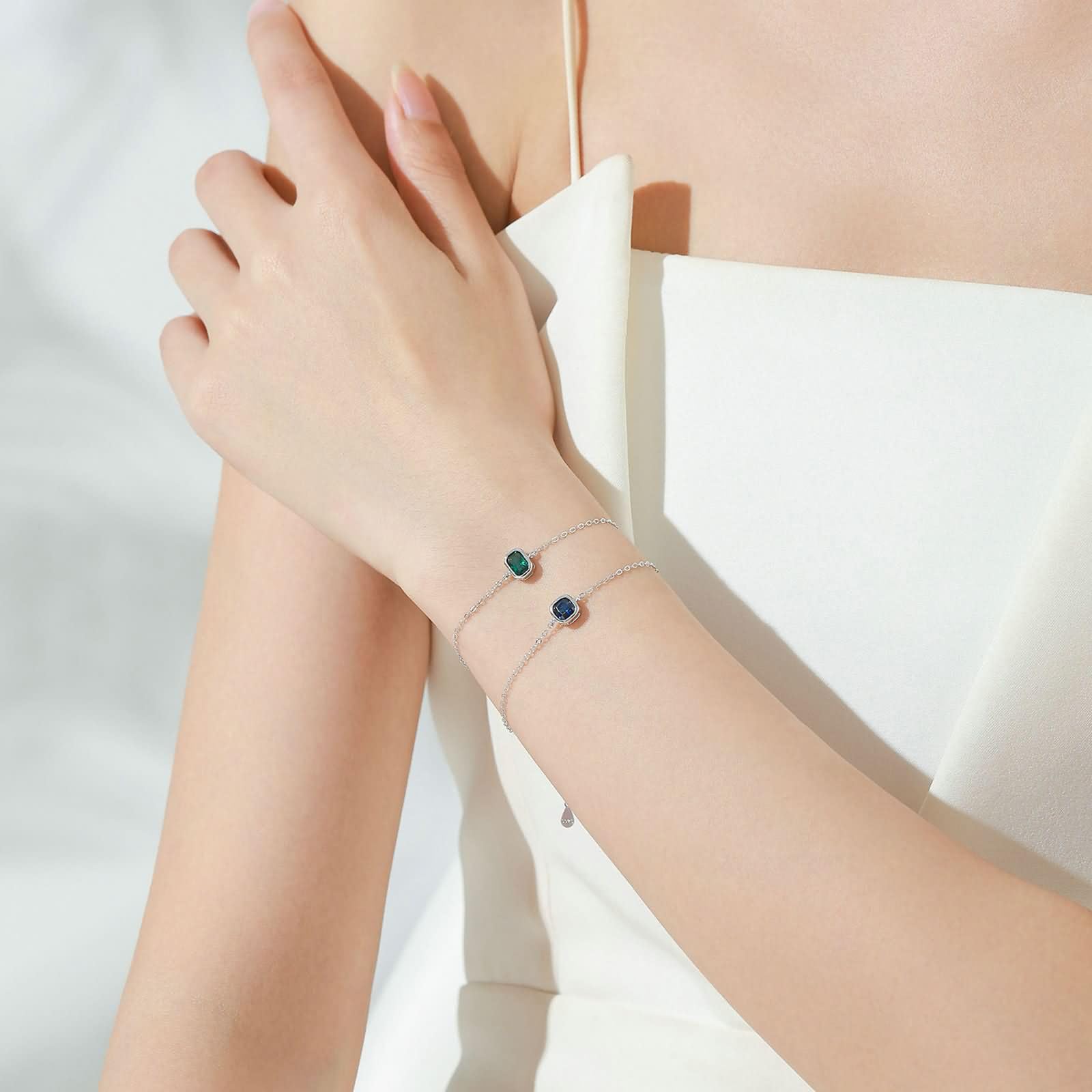 Pulsera de Mujer de Oro Blanco 9 Kilates / 14 Kilates / 18 Kilates, Rectángulo con Esmeralda Creada, Cadena Extensible 16 CM + 5 CM, Pulsera de Plata Verde de Mujer
