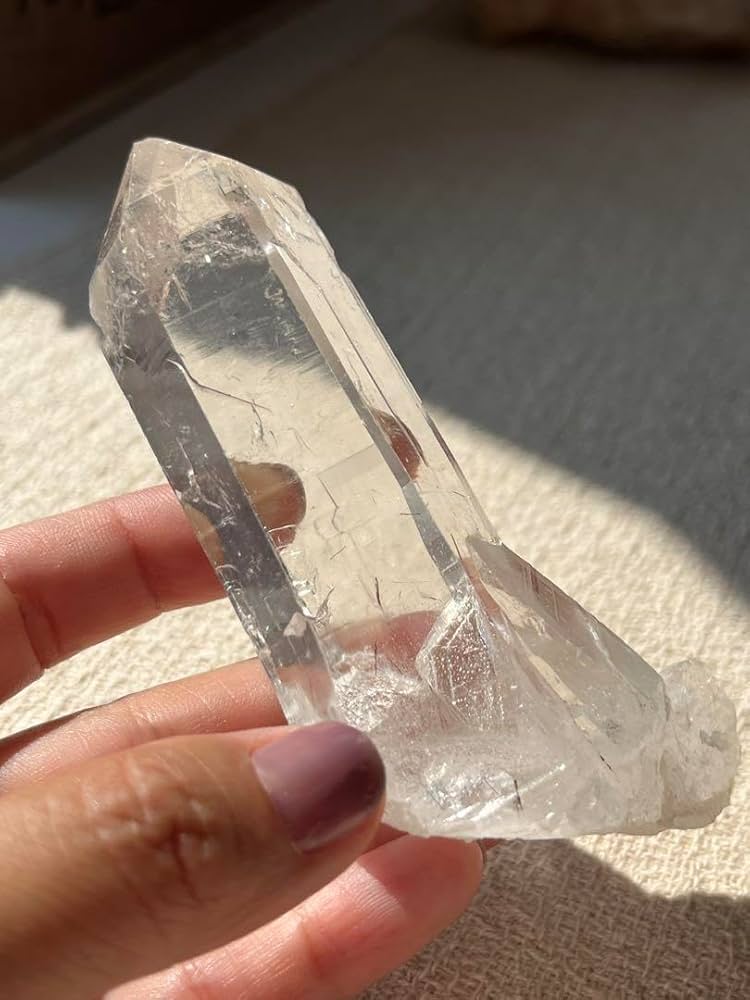 ネパール産ガネーシュヒマール水晶原石ルチル入り