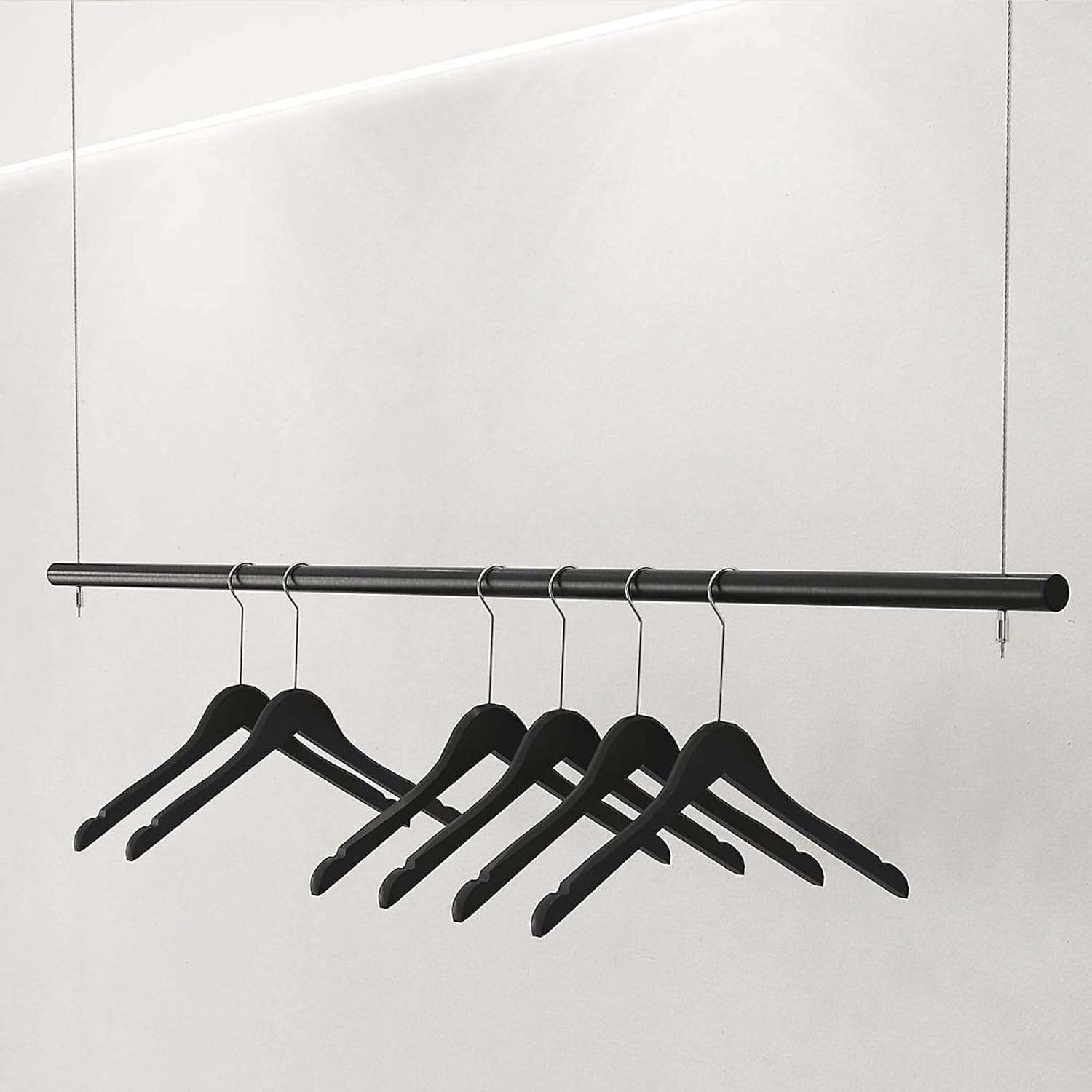 Présentoir de vêtements modulable pour valoriser vos collections en boutique