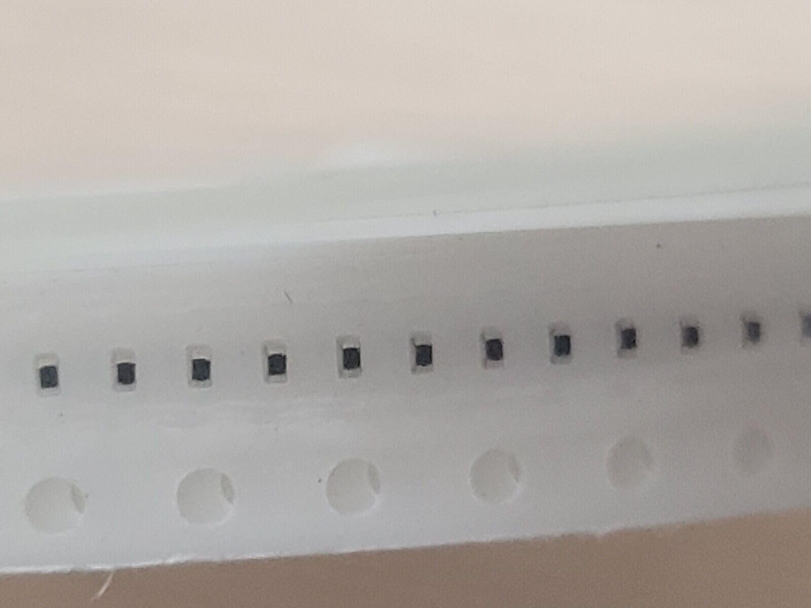 (20 PC) RTT024990FTH FRELTEC