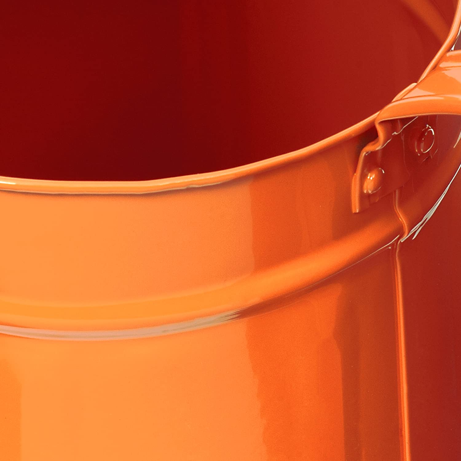 Tierra Garden Gießkanne aus Metall, für den Außenbereich, 3,8 Liter, verzinkter Stahl, mit Sprinklerkopf, Orange