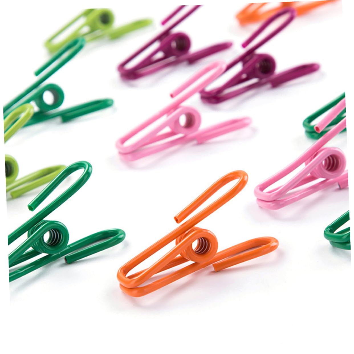70 Stück Bunte Wäscheklammern aus Metall Windfest und Altersbeständig Mehrfach Verwendbare Quiltclips für Unterwäsche und Matten 10 Stück pro Packung Verschiedene Zufällige Farbe
