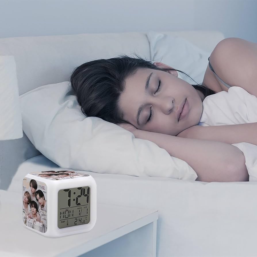 Amazon.co.jp: 菊池風磨65 目覚まし時計 時間どおりに起こす