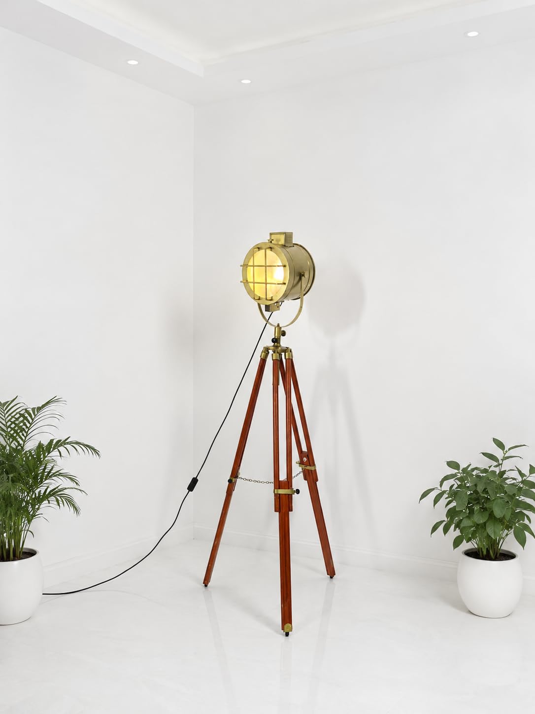 Sun Instruments Vintage Tripod Spot Light Floor Lamp Designer Nautical Spotlight Collectible Searchlight Spot Light Studio Adjustable Wooden Tripod Floor Lamp for Home, Living Rooms-image-44