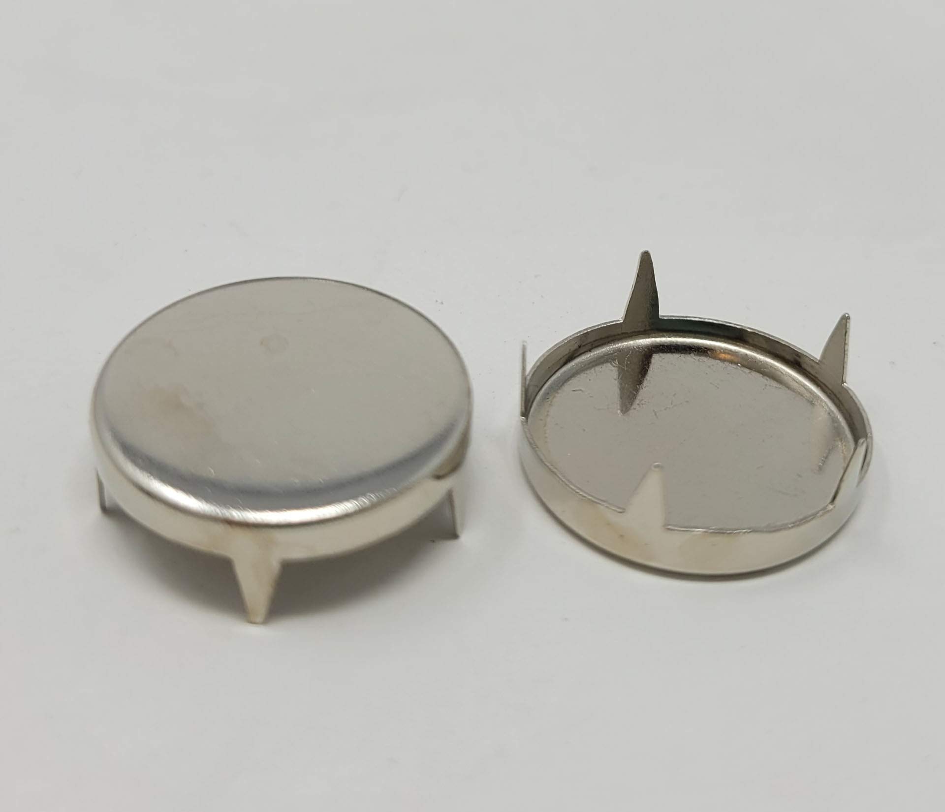 17mm Large Round Flat Silver Tone Metal Nailheads Decorative Craft Studs (Pack of 75)