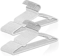 Kit 30 Cabides Adulto Metal Emborrachado Antiderrapante para Roupas, Blusas e Calças (Branco)