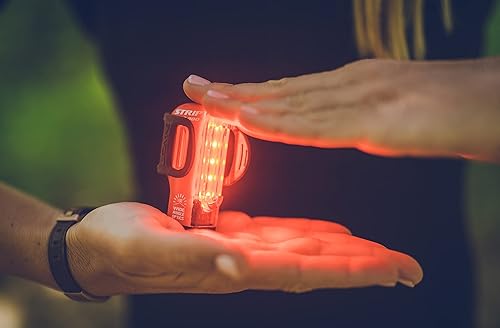 Miniatura 6 de LEZYNE Tira Drive Pro - Luz trasera de bicicleta, 300 lúmenes, 53 horas de funcionamiento, recargable por USB, luz trasera para bicicleta, color rojo