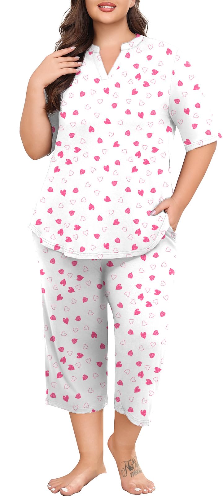 Lastshe Womens Plus Size Pajama Set 2 Piece Short Sleeve V Neck Capri Pants Lounge Knit Soft with