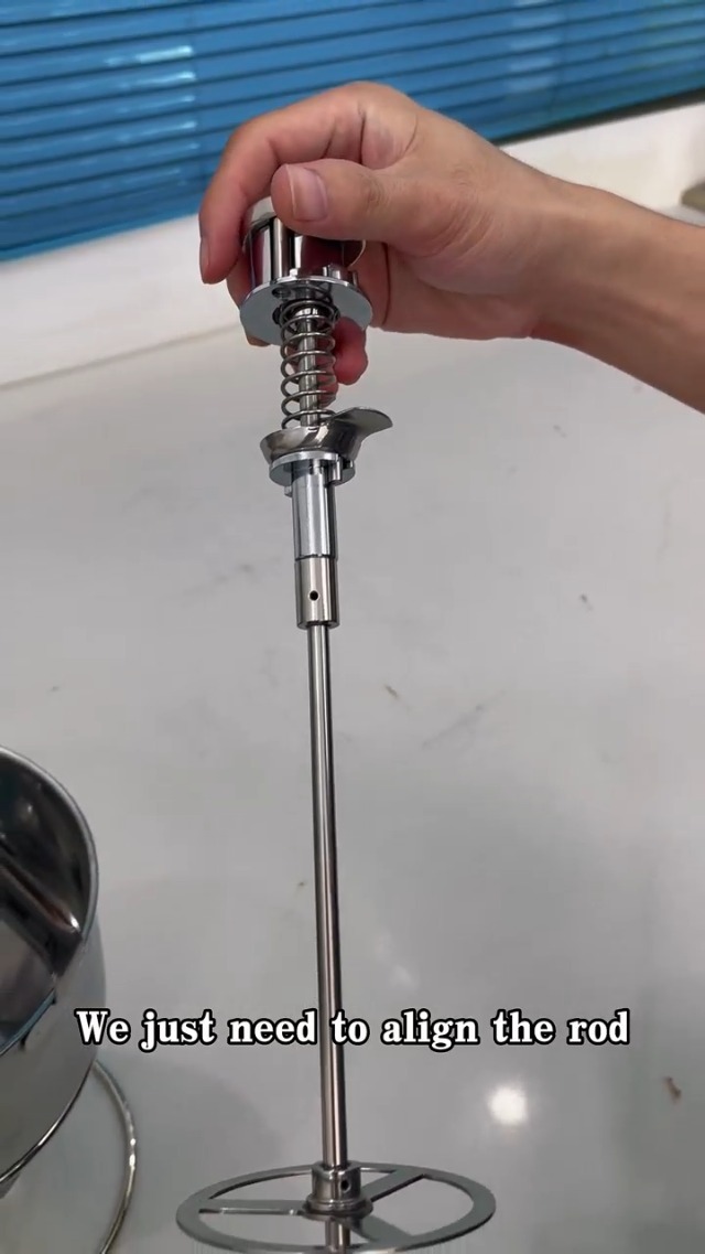 VEVOR Distributeur De Boissons Isotherme 6 L Distributeur D'Eau Chaude Et Froide Non Électrique Inox Alimentaire Conservation 4-6 H Conteneur Isotherme Avec Robinet Portable Pour Camping Restauration