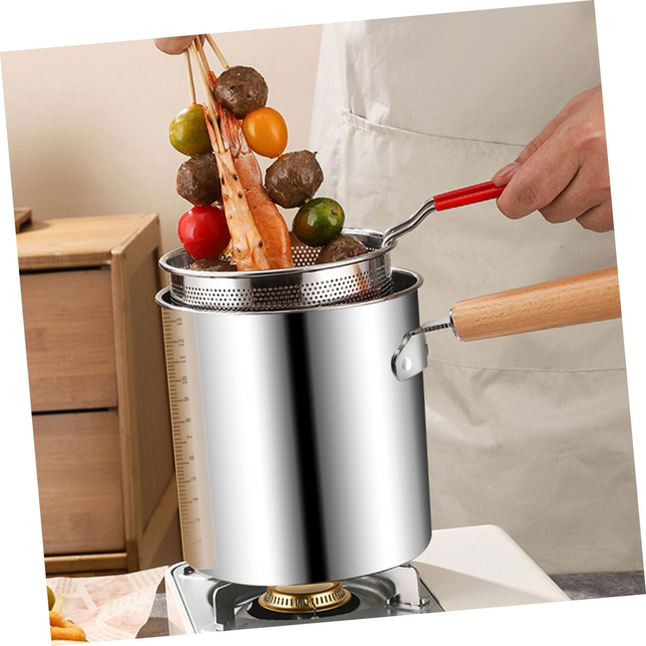 SOLUSTRE Mini Stainless Steel Fryer Pot with Basket Household Deep Frying Pot Oil-Saving Design Filter Net for Home Cooking and Small Kitchen Spaces