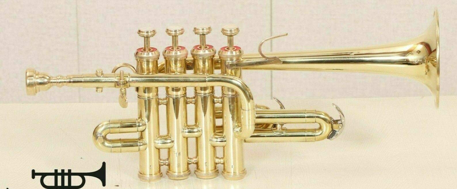 ADVIK Trompette Piccolo finition laiton BB/A avec étui rigide et embouchure