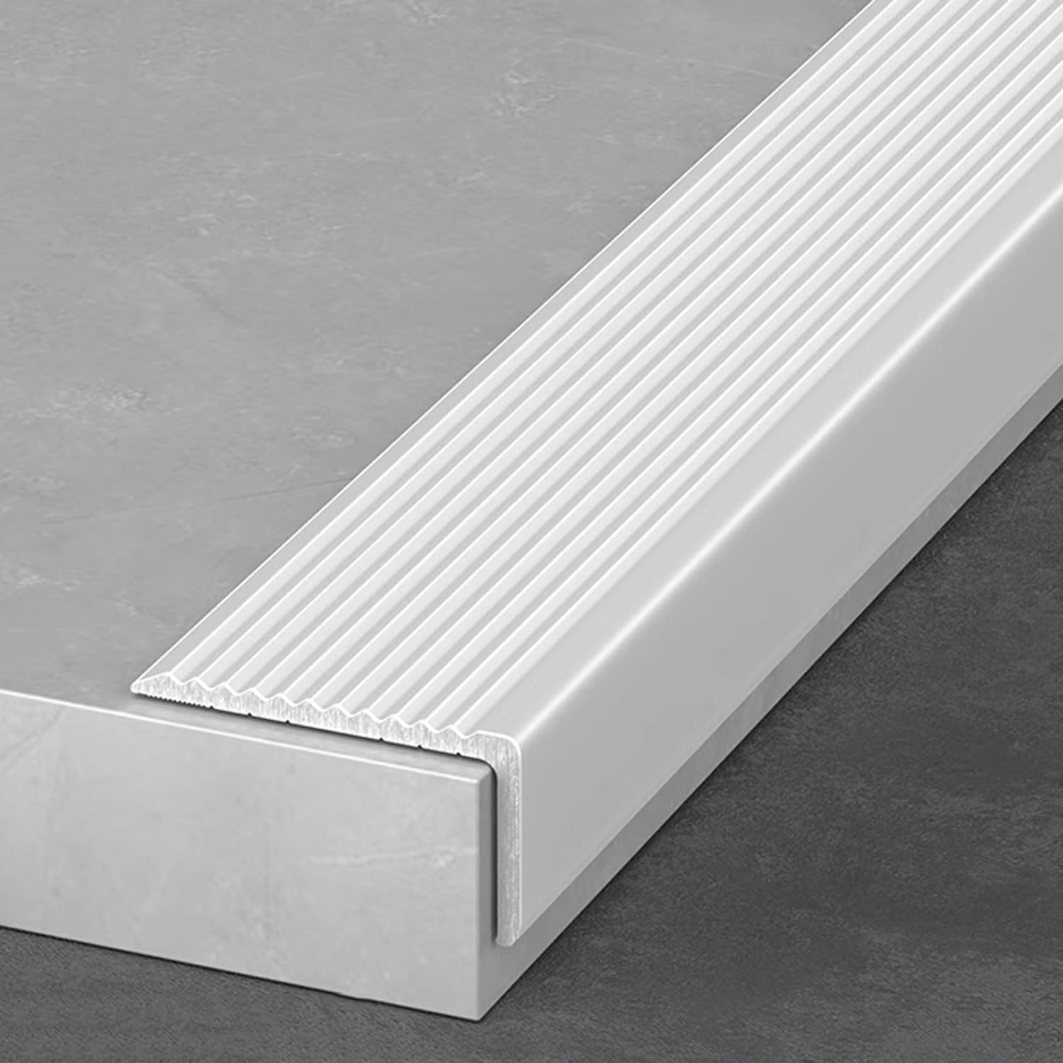 Borde de perfil de aluminio antideslizante para escalones de interior/exterior, protector en forma de L, plateado, 70 mm, banda de rodadura de seguridad duradera para escaleras