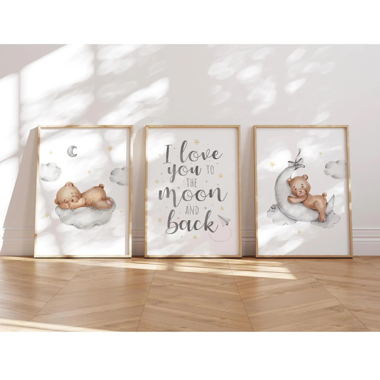 MeinBaby123® Set di 3 immagini per cameretta dei bambini, formato DIN A4, immagini da parete con scritta, decorazione per la cameretta dei bambini, decorazione da parete di alta qualità (orso e luna)