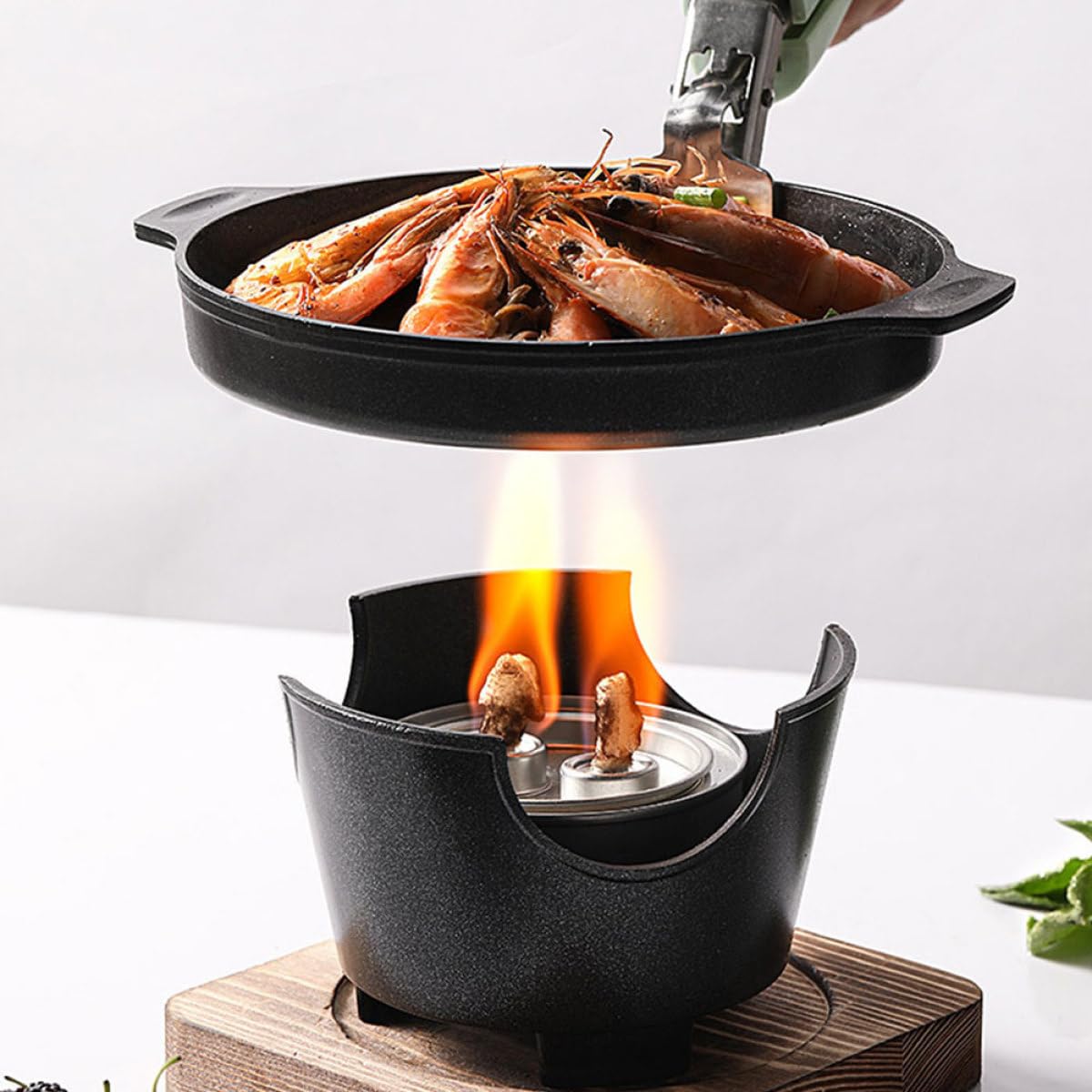 Wewnętrzny grill bezdymny piec na węgiel drzewny z koreańską patelnią grillową i mini stojakiem do grillowania – kompaktowy system gotowania na drewnianej podstawie do spotkań rodzinnych