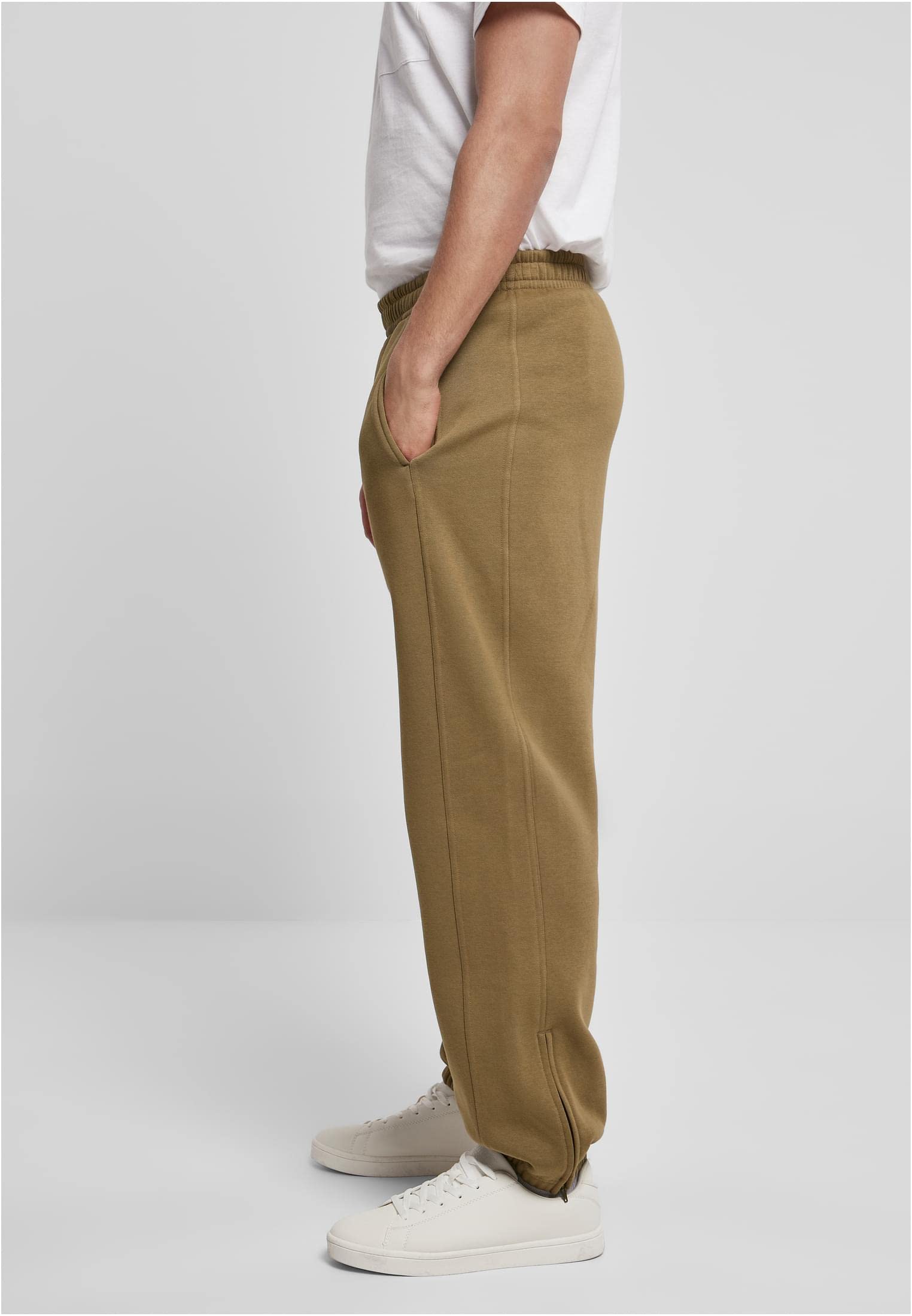 Urban Classics Pantalones de Gimnasia Hombre Pantalones de Deporte Negro Suelto — view 9