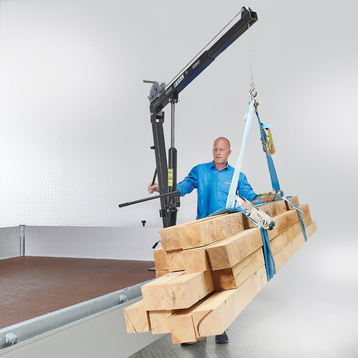 Datona Anhängerkran mit Handwinde XL 800 kg - hydraulischer Ladekran 360° drehbar, 9,5 m Seilwinde, 200 cm Hubhöhe, Montageplatte 26,5 cm - Schwarz