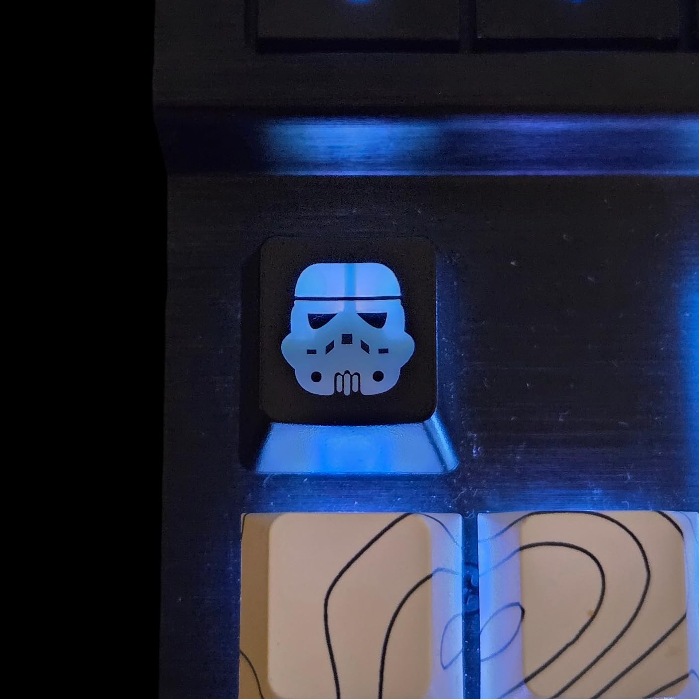 Amazon.com: Smiley Backlit Keycap Set - Custom kecaps for Cherry MX ...