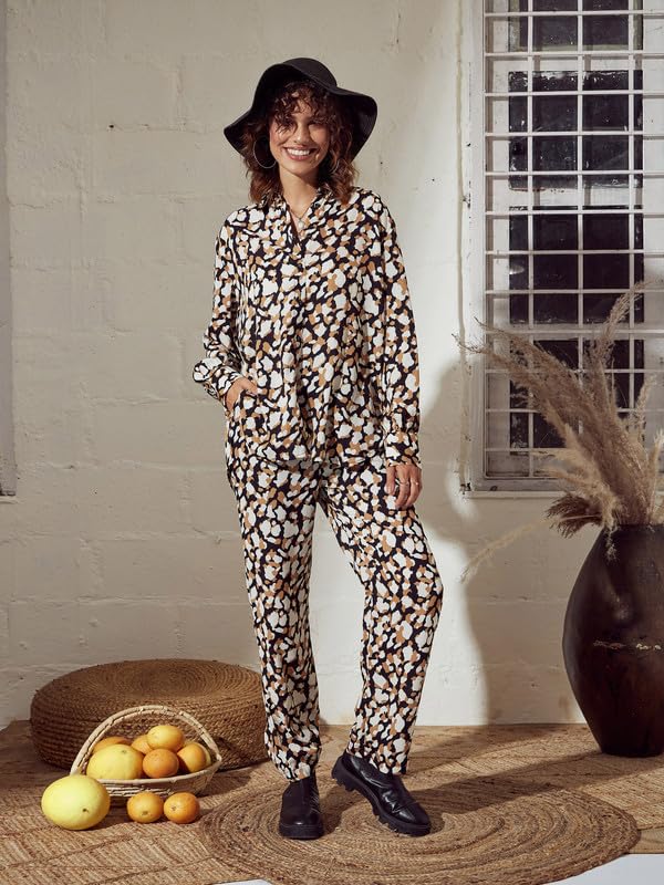 Image of SASSAFRAS Women Casual Pants