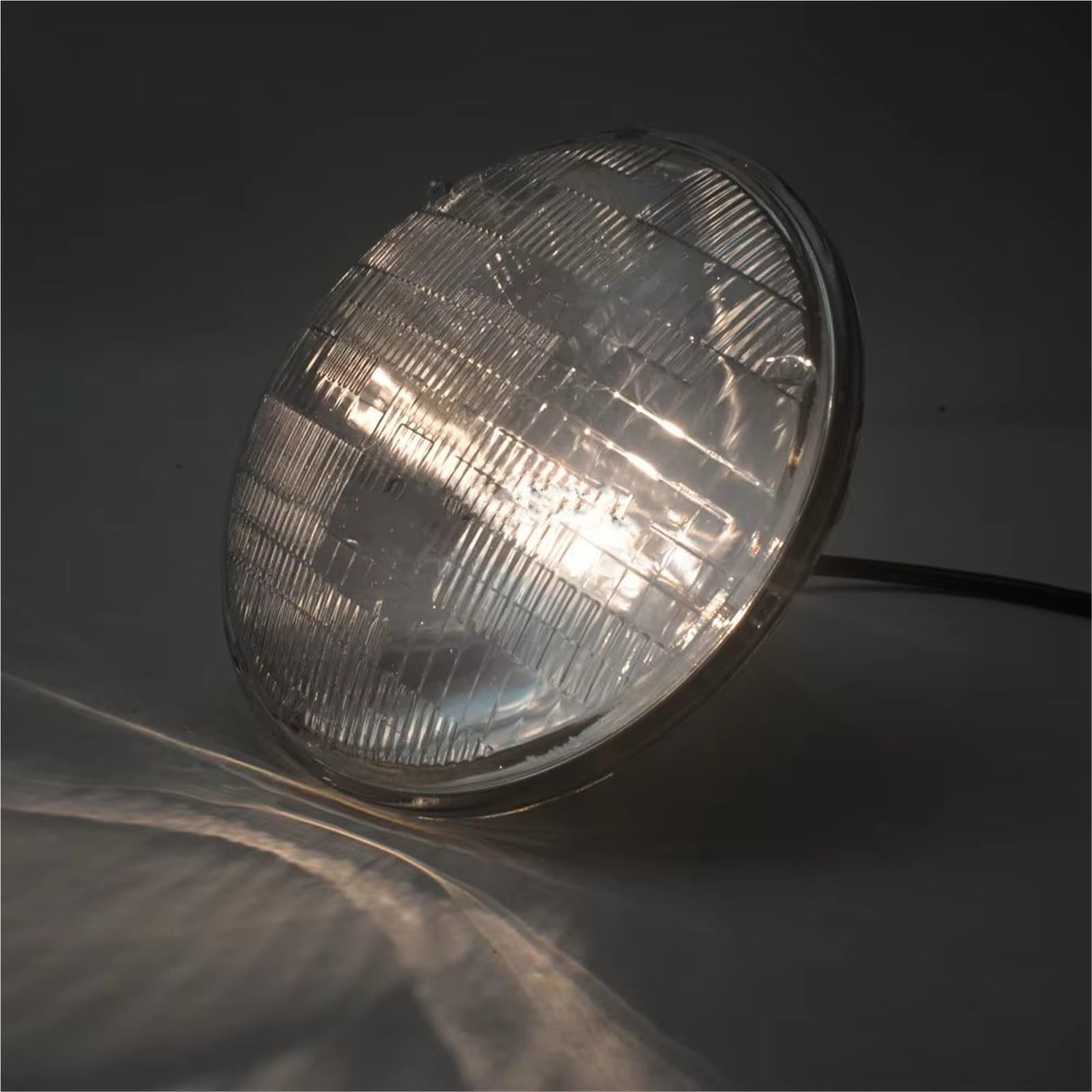Moto Faro Fanale per Dyna per Sportster Moto 4.5 "5.75" 7 "Rotonda Alogena Fascio di Vetro del Faro Lampadina 12V Hi Anabbaglianti