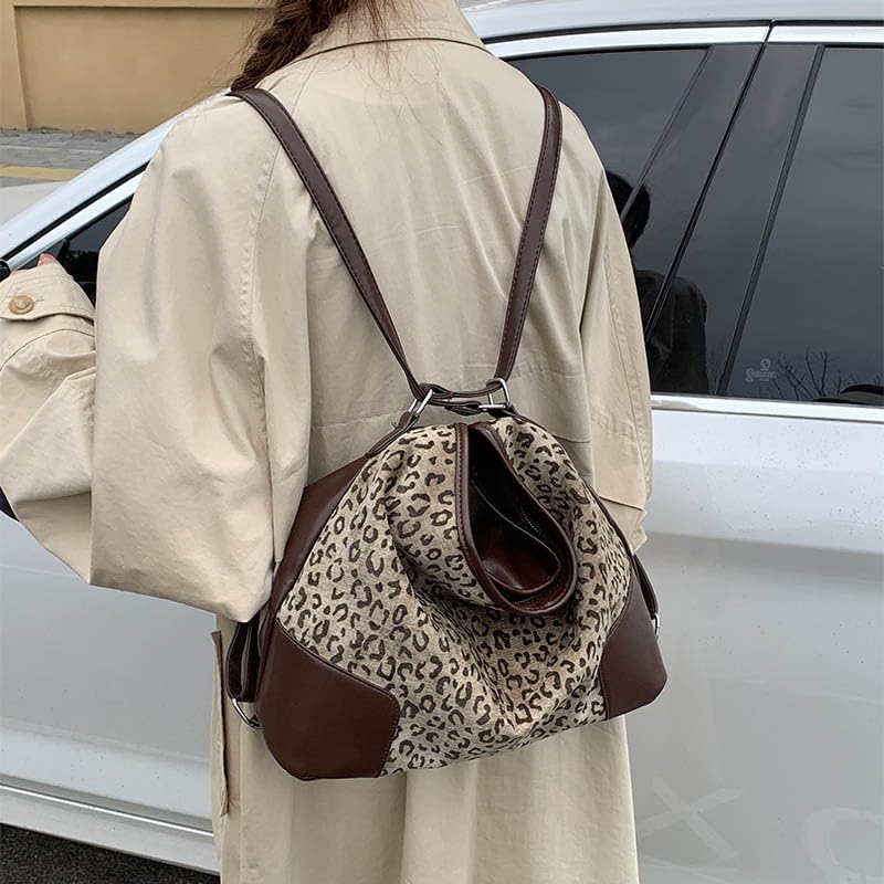 Image of y2k Cheetah Handbags for Women, Hobo Bag Cheetah Print Ladies Chic Shoulder Bags Tote Bag Leopard Print Large Crossbody