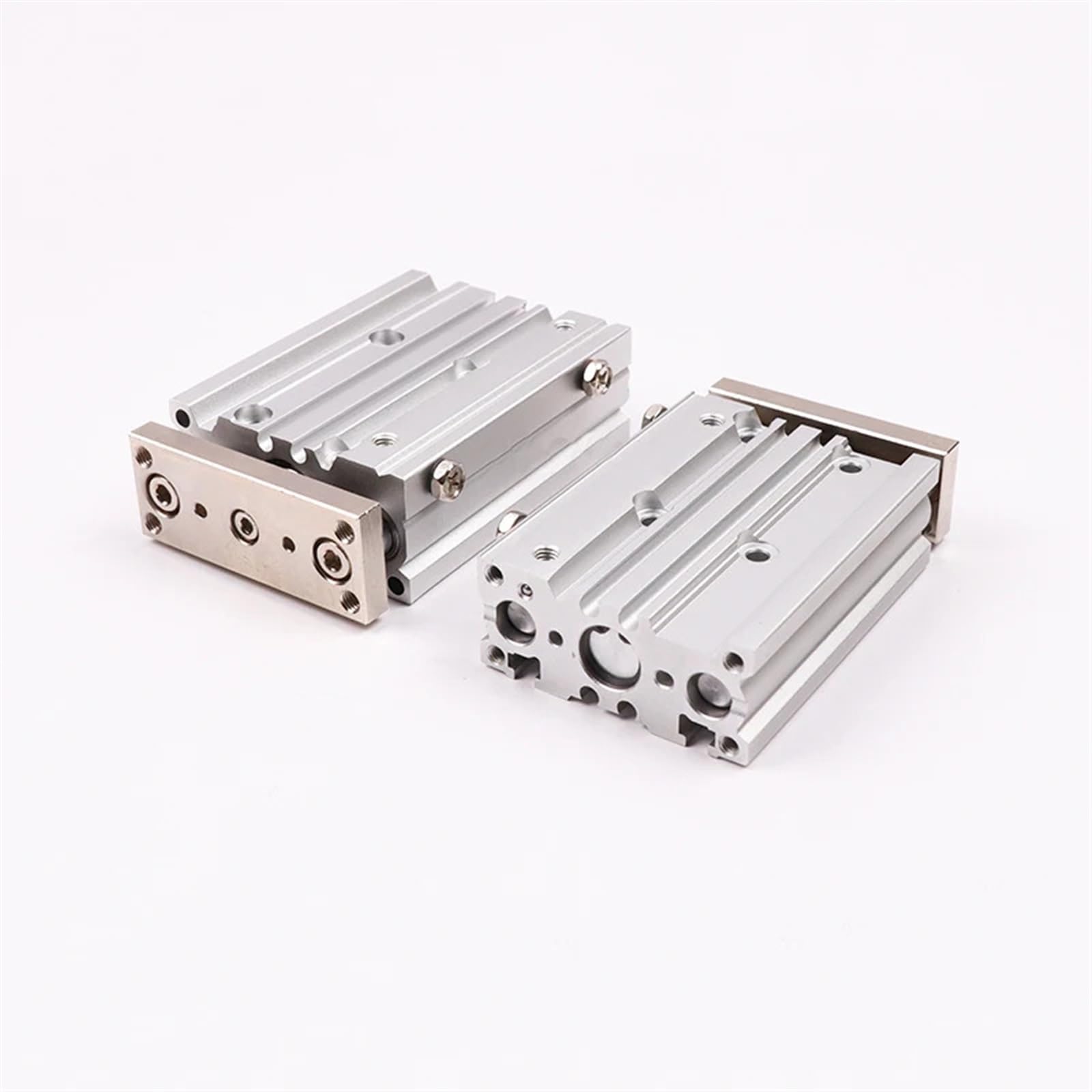 Vérin pneumatique compact MGPM pour automatiser un atelier de tri