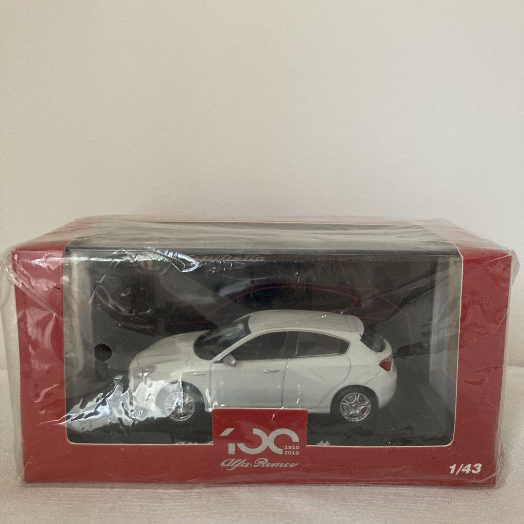アルファロメオ ジュリエッタ 100周年 限定ミニカー Amazon.co.jp