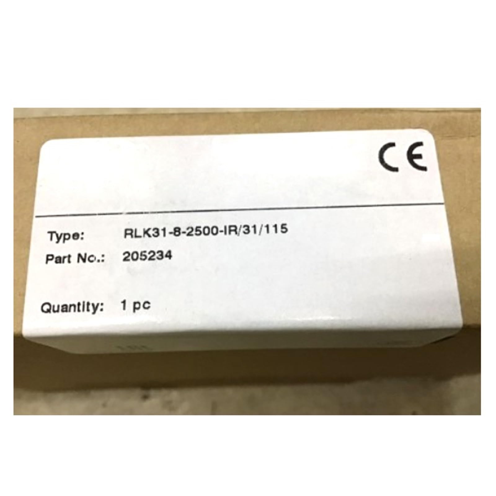 WBBAYDRFR 1pcs RLK31-8-2500-IR/31/115 205234 Photoelectric Switch Sensor