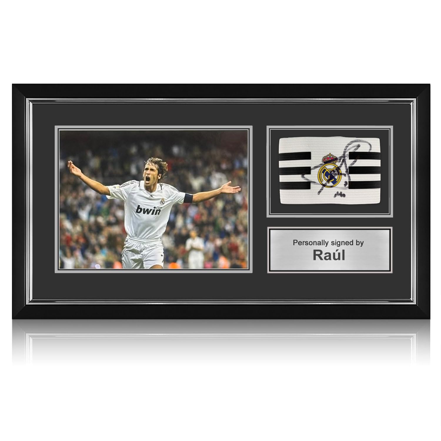 Fascia da capitano del Real Madrid autografata da Raul. Incorniciata.
