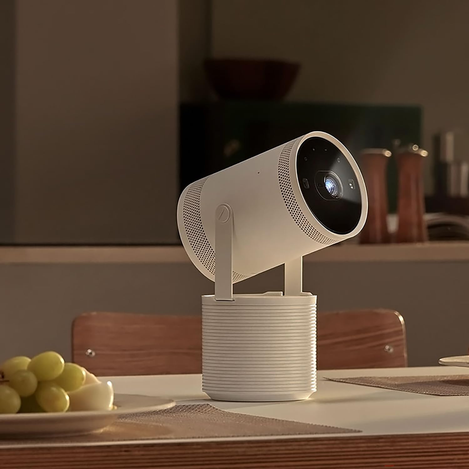 Samsung The Freestyle LFF3C Przenośny Projektor Led, Biały, 16:9
