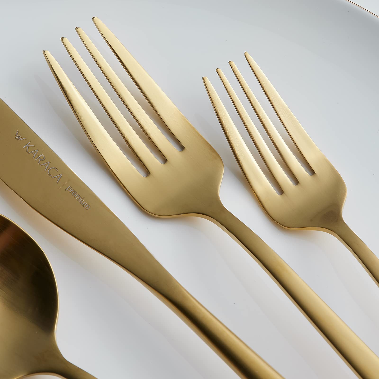 Karaca Orion Bestecksets - Edelstahl Besteck Set für 6 Personen, Gold Besteckset 30-teilig Messer Gabel Löffel Set, Goldenes Besteck Rostfrei & Hochwertig Essbesteck - Gold Matt