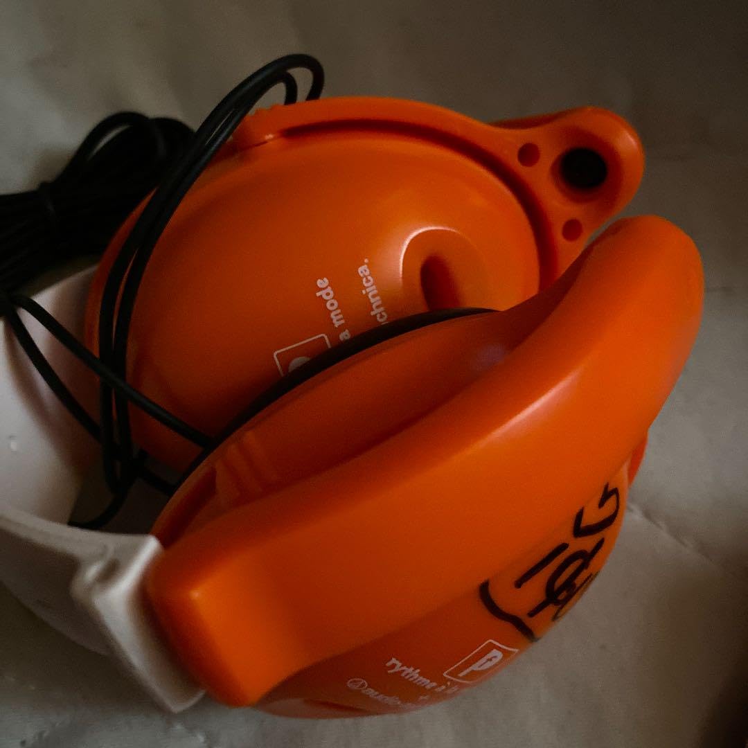 石田未来サイン入りヘッドホン