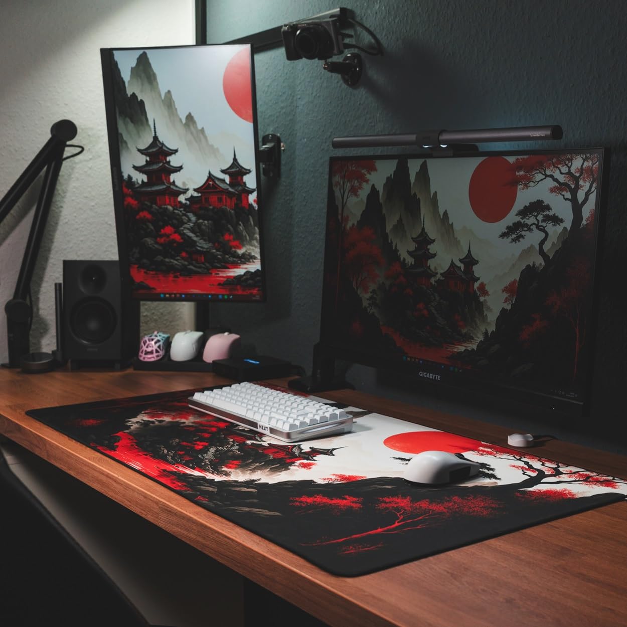 XXL PROPADS Premium Gaming Mousepad in diversen Styles gedruckt in Hamburg - Gaming-Mauspad, rutschfestes Gummi, Starke Umkettelung, einfach zu reinigen (Crimson Temple)