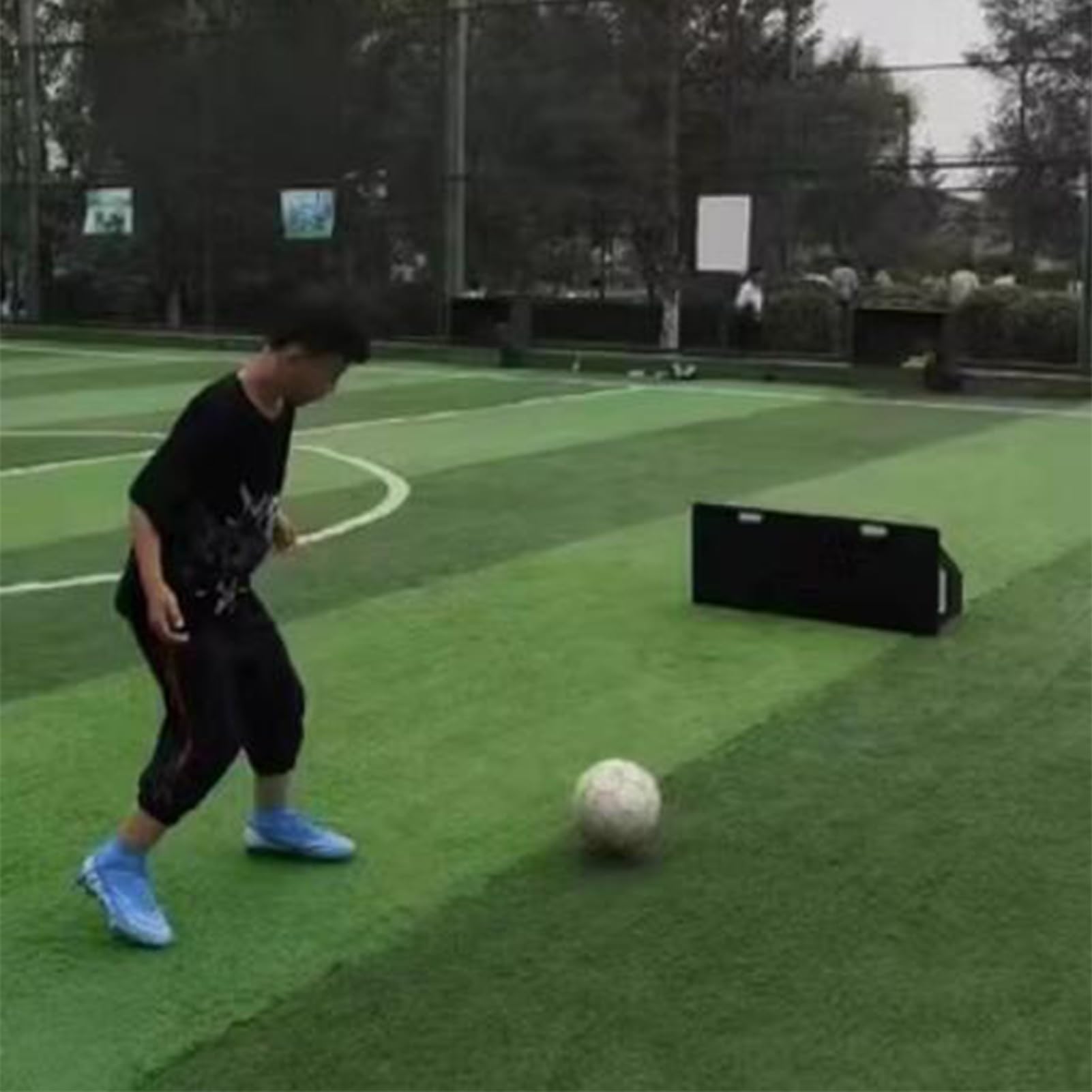 Tabellone di Rimbalzo per Calcio, Stazione di Rimbalzo per Calcio, Muro di Allenamento per Calcio Resistente agli Urti, Angolo Regolabile, per Controllo Passaggio tiro Pratica