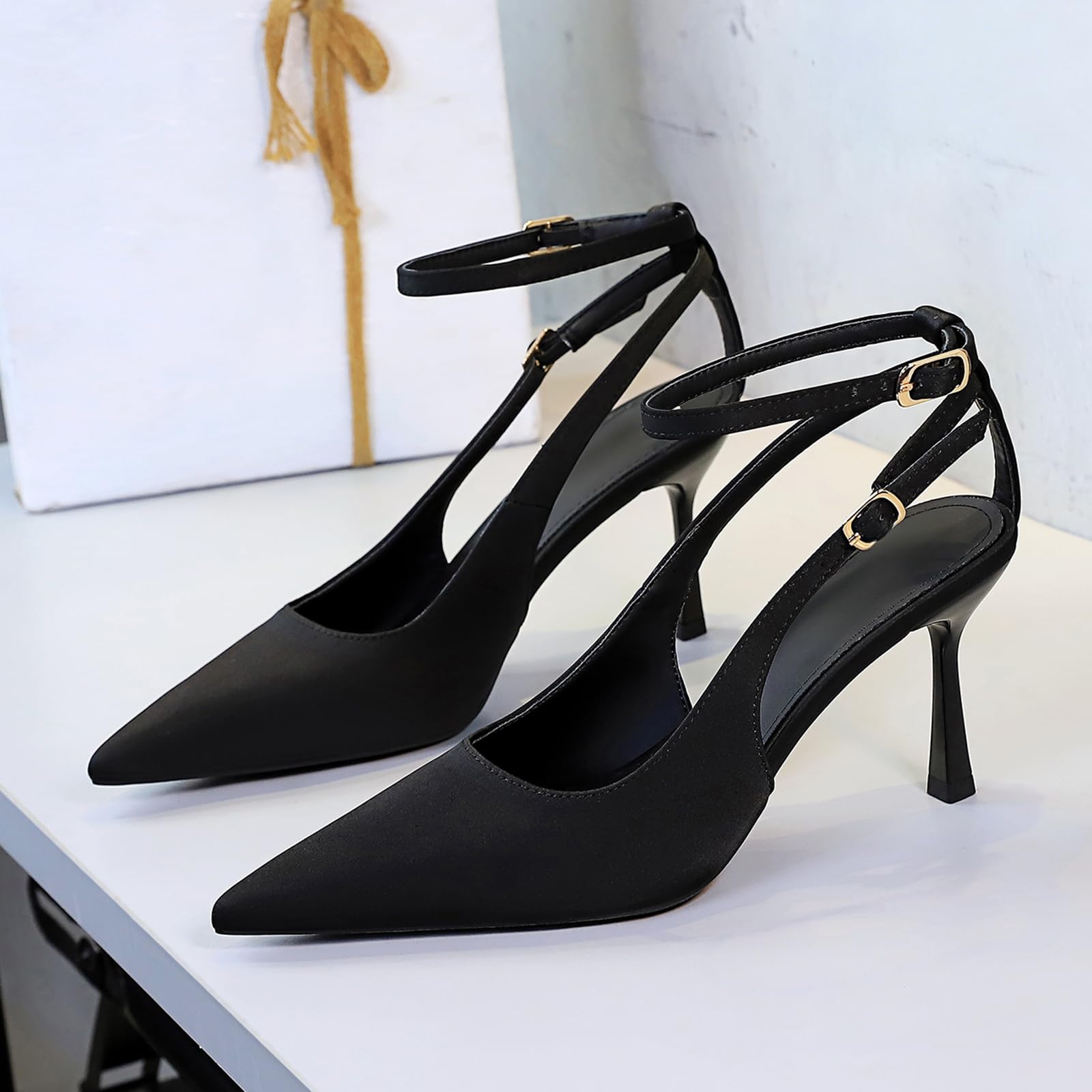 Damskie czółenka na obcasie typu slingback szpiczasty nosek szpilki podwójny pasek regulowana klamra sukienka buty biuro praca ślub gość impreza buty
