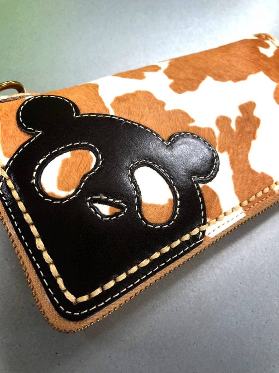 << 新品未使用品 >> パンディエスタ ラウンドジップ ウォレット ブラック 新品未使用品 >> パンディエスタ ラウンドジップ ウォレット ブラック