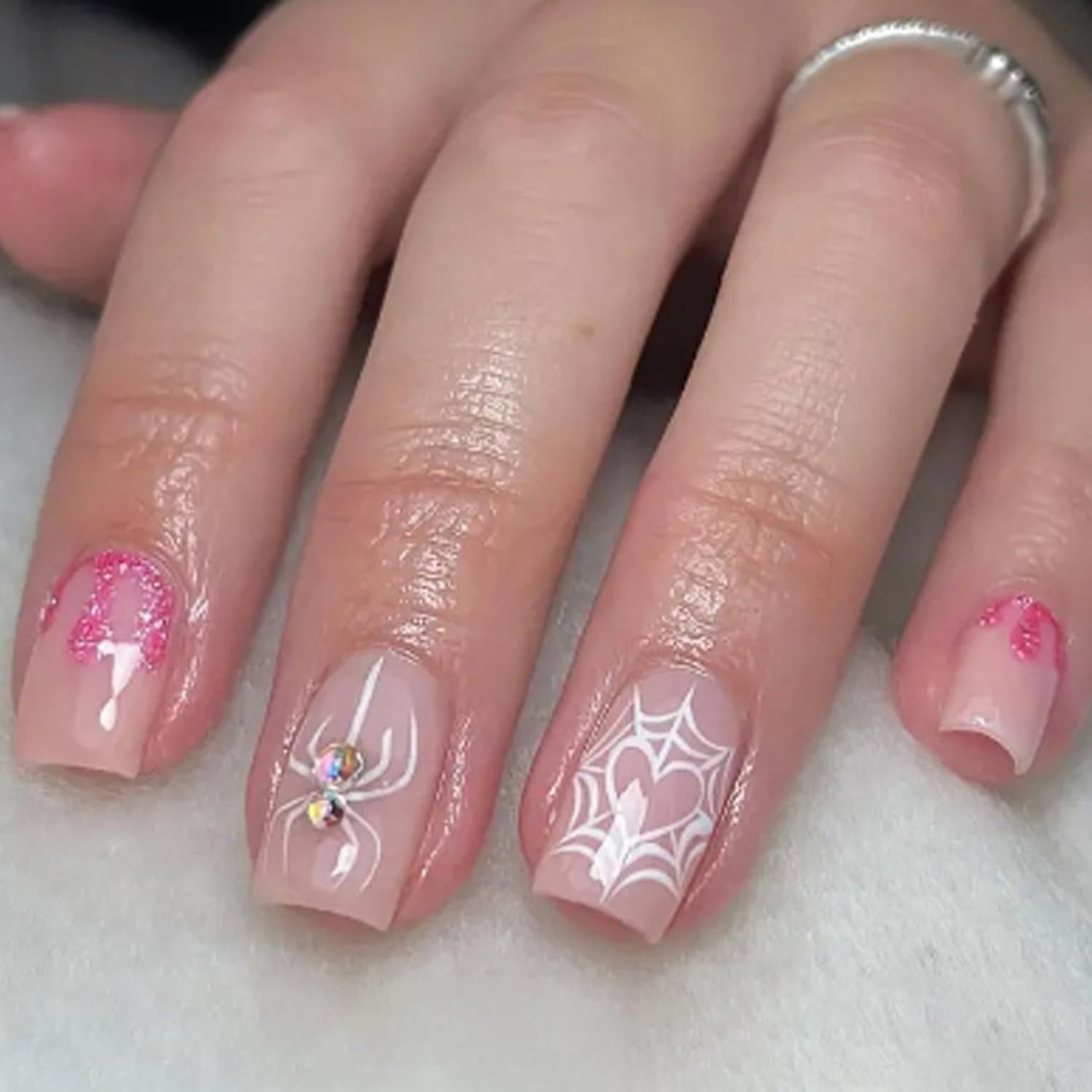 Halloween Press on Nails Short Square Fake Nails Cute Halloween Heart with Glitter Sparkly Design Nude Glossy Acrylic Nails Full Cover False Nails