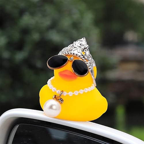 Miniatura 9 de wonuu Decoración de pato para tablero de automóvil, accesorios de goma con collar de perlas, corona, mini anillo de natación y lentes de sol,