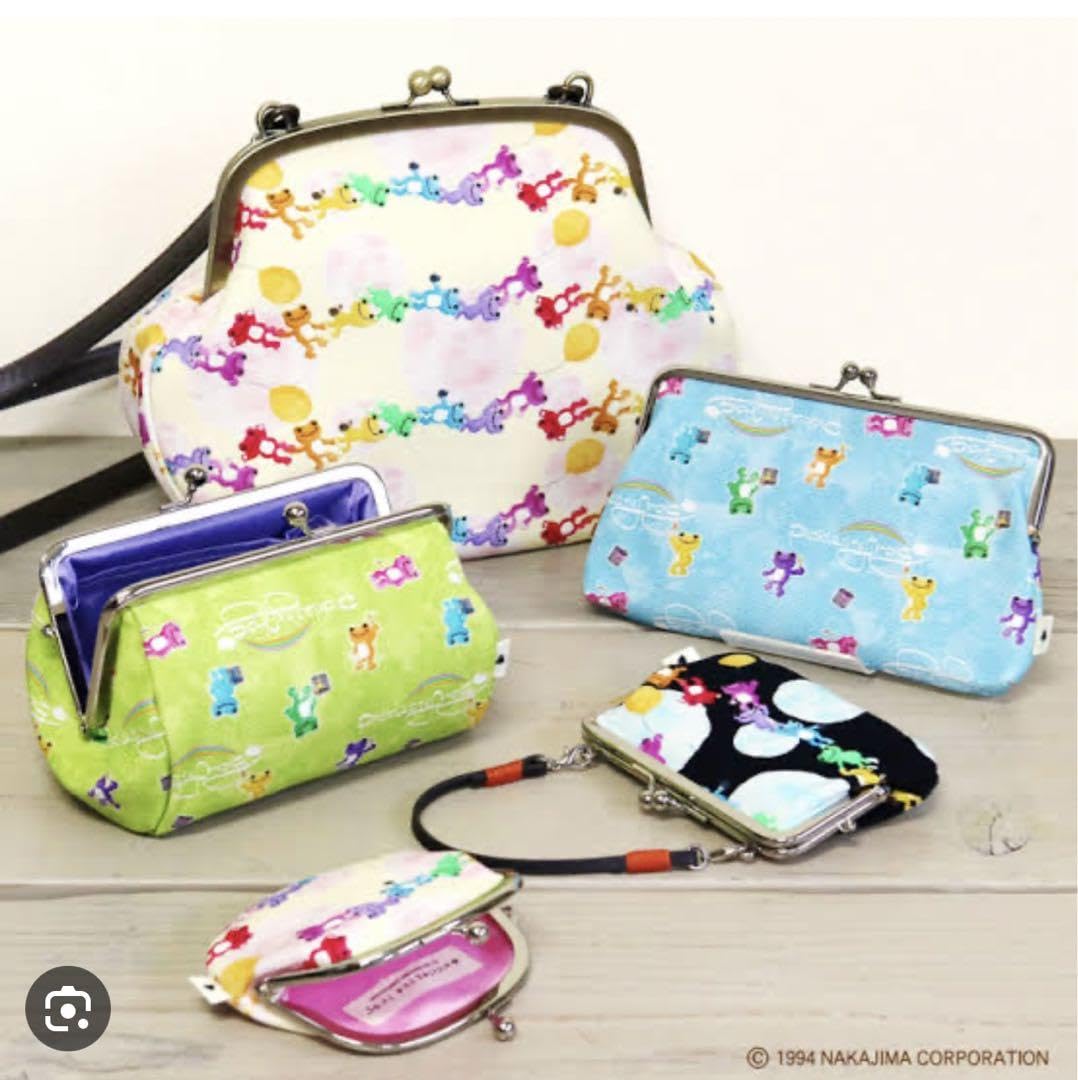 新品■ かえるのピクルス × AYANOKOJI あやの小路  ポシェット Amazon.co.jp: AYANOKOJI がま口 お散歩 ポシェット カエルのピクルス