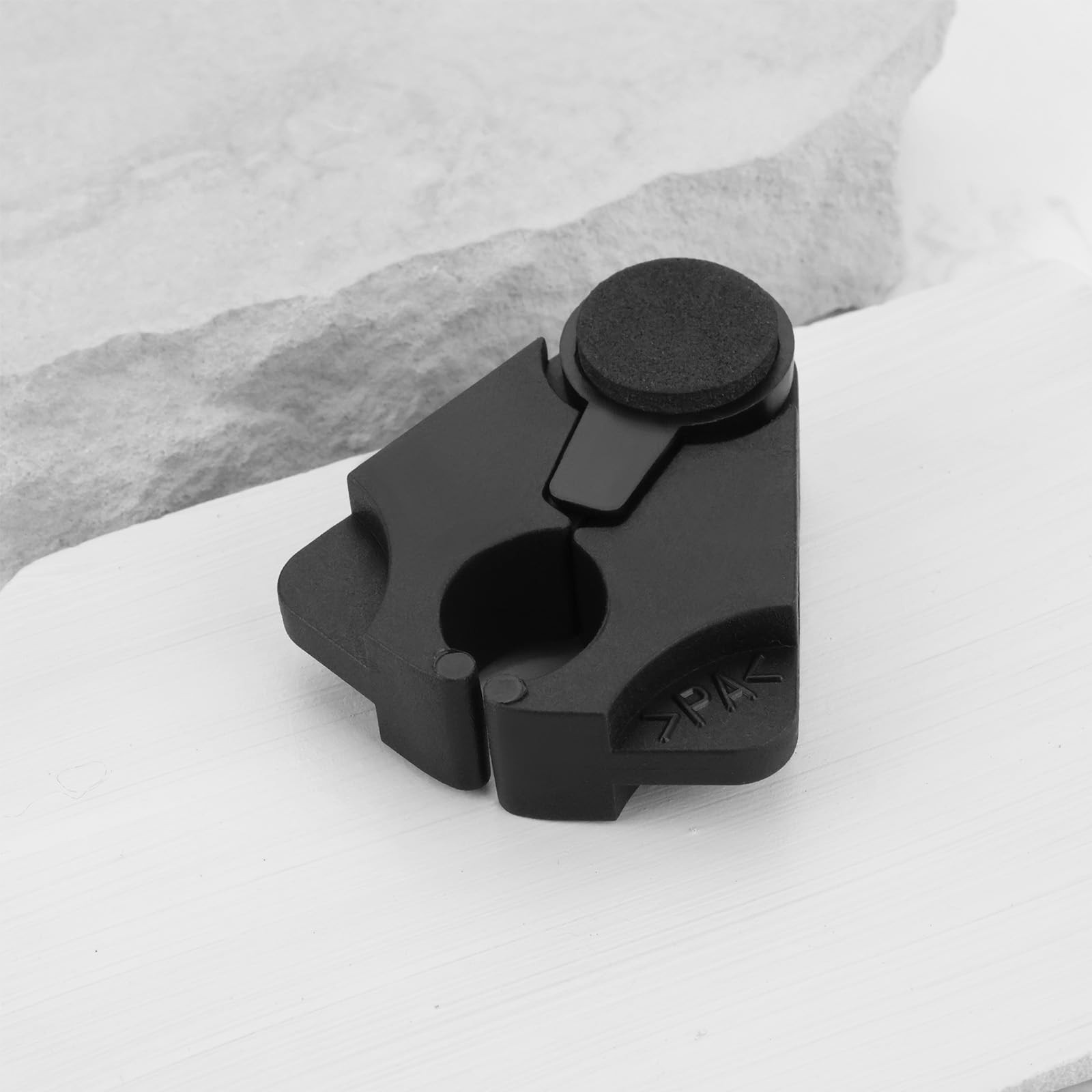 OTOTEC Uchwyt na laskę do chodzenia, czarny, 5,2 x 4,7 cm, wysokość 2,1 cm, idealny do rur o średnicy od 1,6 cm do maks. 2,5 cm, 2 szt