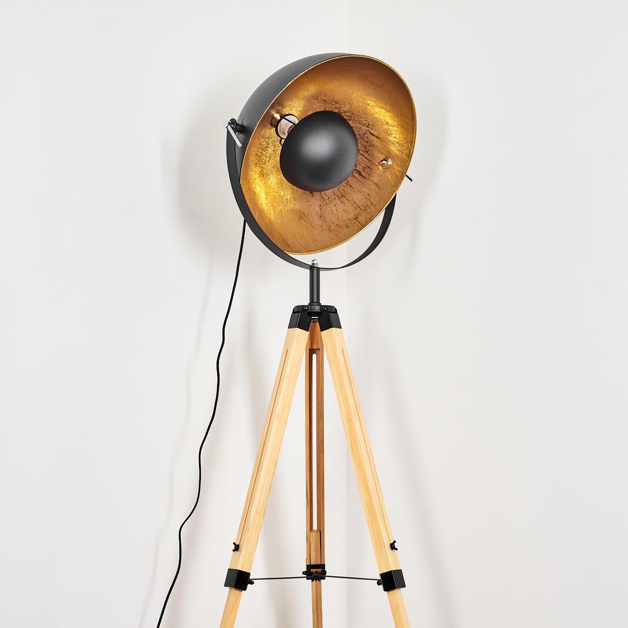 HOFSTEIN Stehleuchte Jupiter, Stehlampe aus Holz/Metall in Naturfarben/Schwarz/Goldfarben, Leuchte im Boho-Style, Höhe 167 cm, Ø 49 cm, Fußschalter - Wohnzimmer, Schlafzimmer, Esszimmer, Flur, Büro