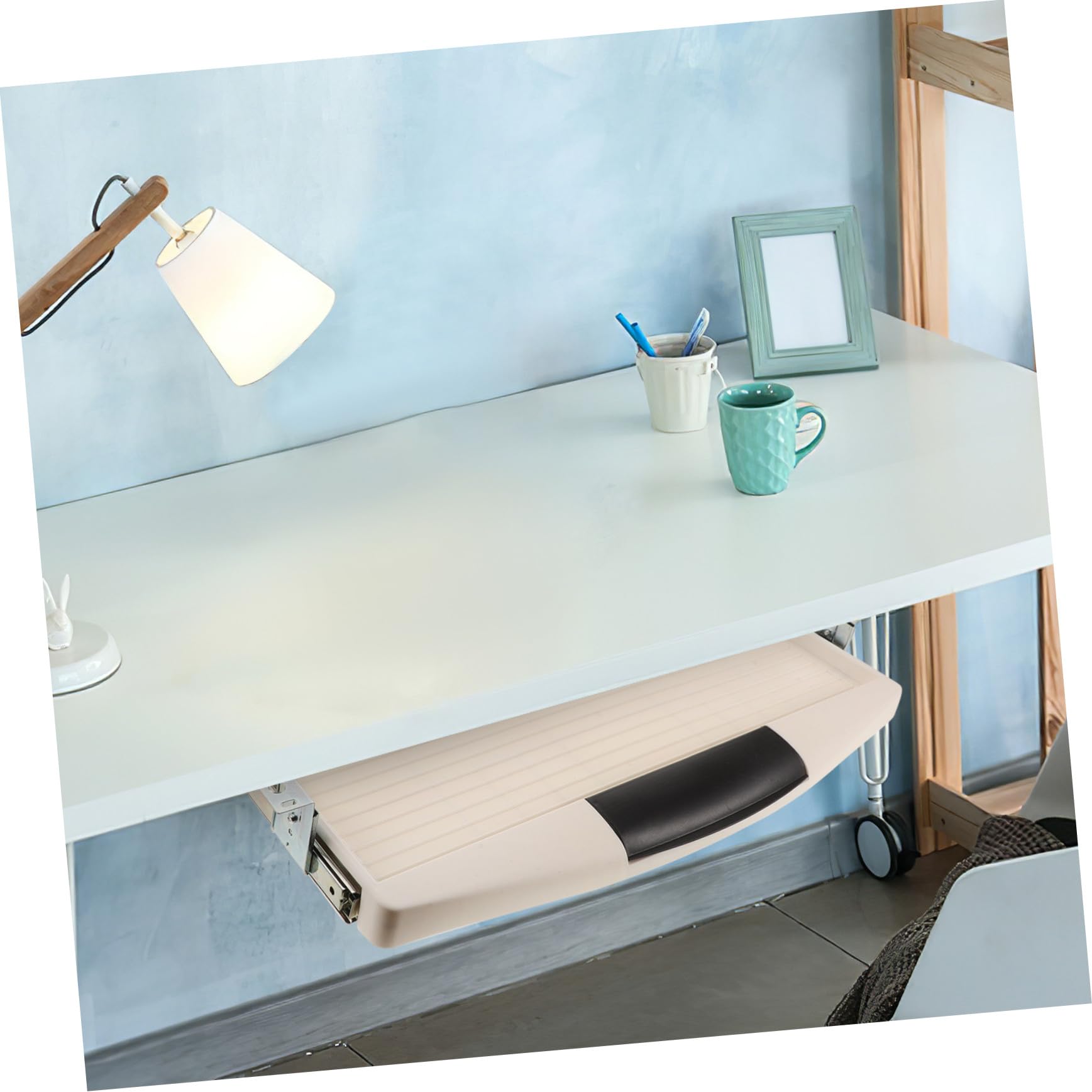 Bandeja ajustable para teclado debajo del escritorio, solución de almacenamiento deslizante con ángulo de inclinación que ahorra espacio, diseño de plástico ABS para oficina y hogar, perfecto para