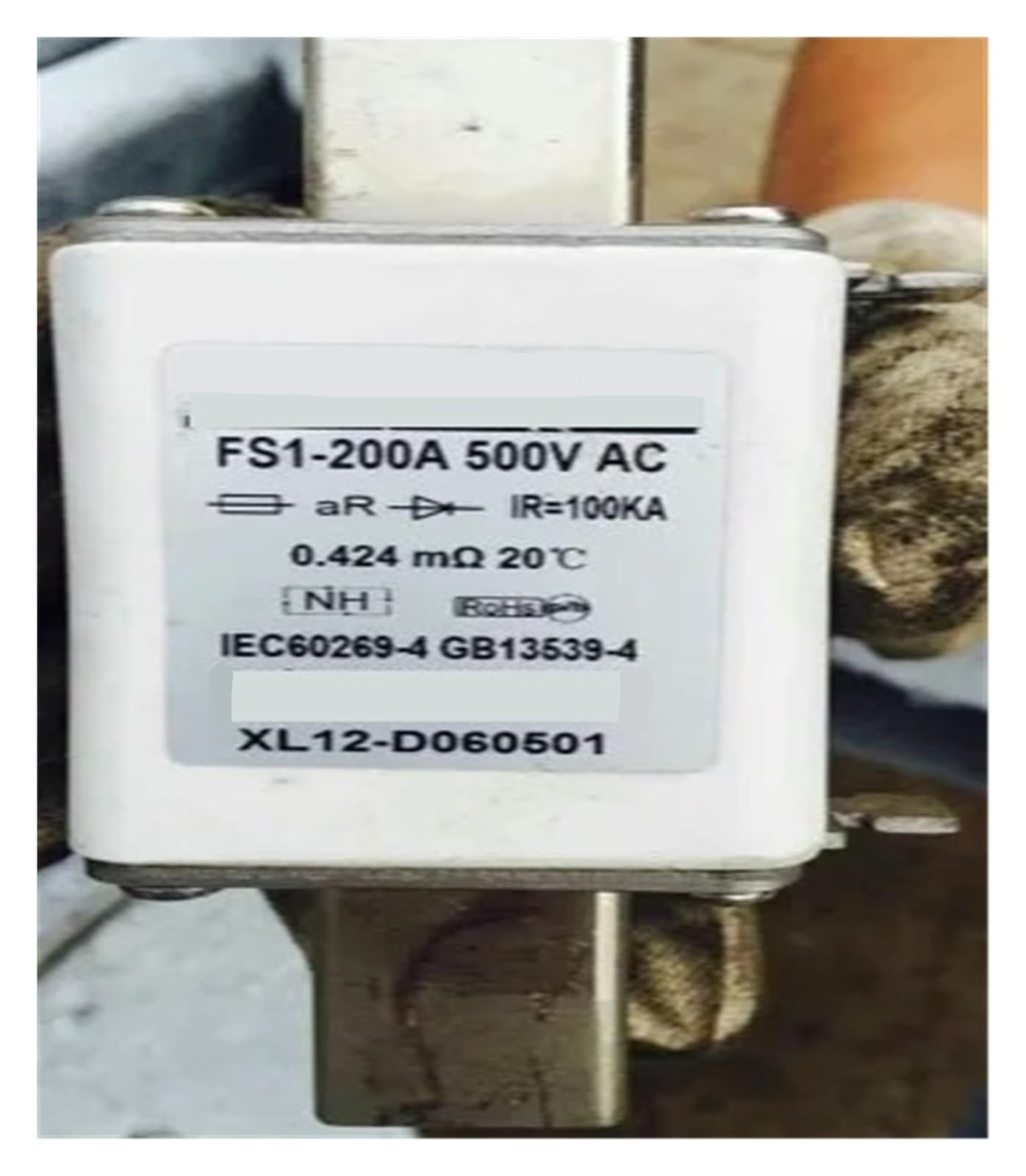 Fusibles FS1 200A 500V pour éviter les pannes de courant dues aux surcharges