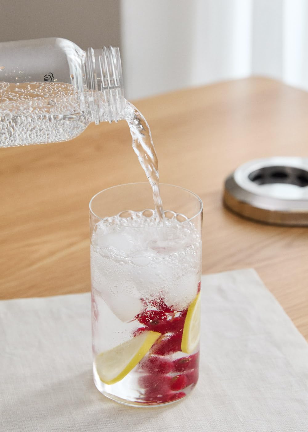 CREATE SODA MAKER STUDIO / 1L CHROM + DOPPELFLASCHE 500ml + 350ml / KEINE CO2-Zylinder, BPA freie Flasche