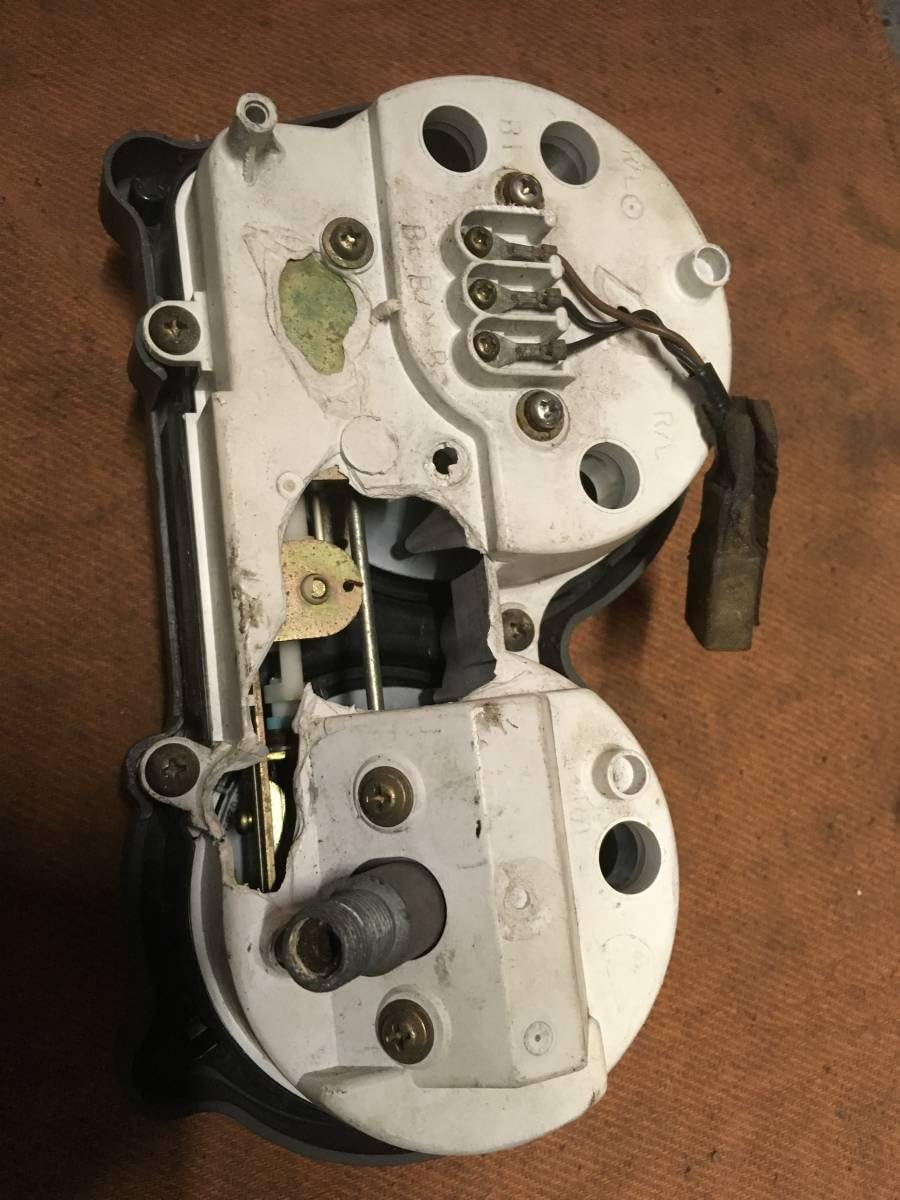 Amazon.co.jp: !!! ゼファー400 純正 初期 1型 親子 メーター 早いもん