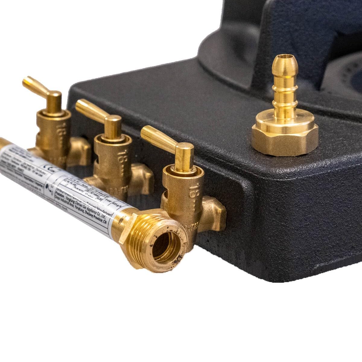 Rechaud à gaz en Fonte véritable 4 Pieds 2 Bruleurs + Détendeur Propane TRIGLAV 9800