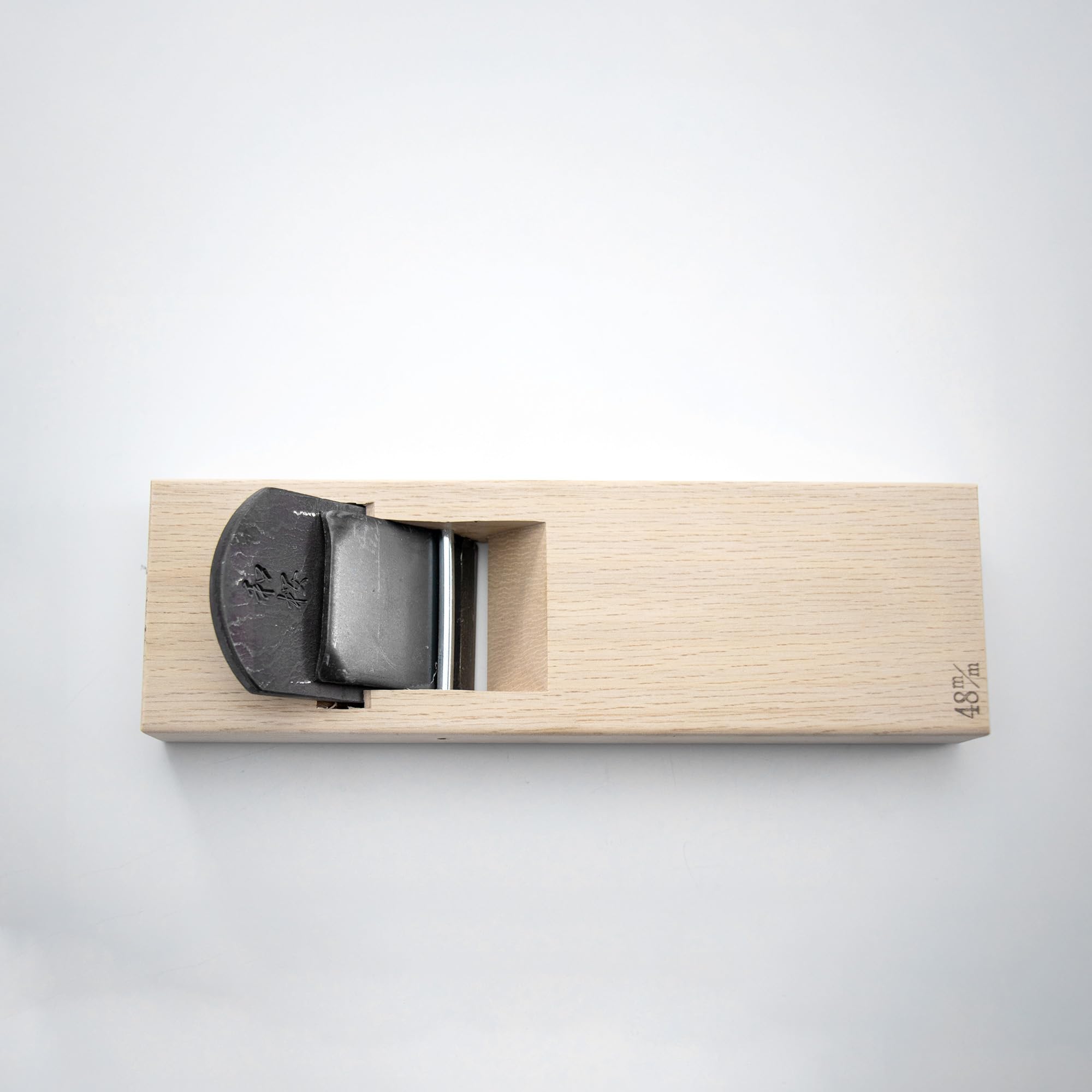Wazakura, Rabot Japonais Hira Kanna 48 mm | Fabrication Artisanale | Lame en Acier Haut Carbone | Outil de Menuiserie de Précision | Corps en Bois Japonais | Main