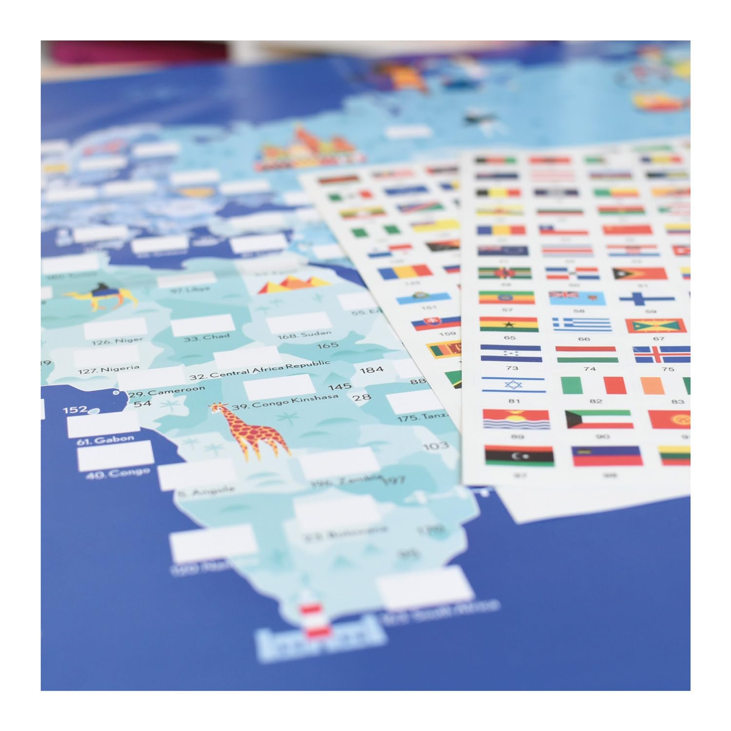 Poster interattivo con Adesivi Bandiere del Mondo 68 x 100 cm per Bambini 7+